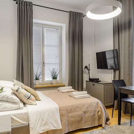 ורשה P&O Serviced Apartments Warecka Street מראה חיצוני תמונה