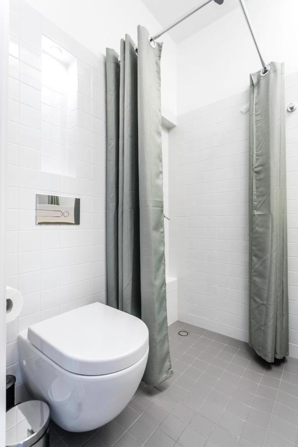 ורשה P&O Serviced Apartments Warecka Street מראה חיצוני תמונה